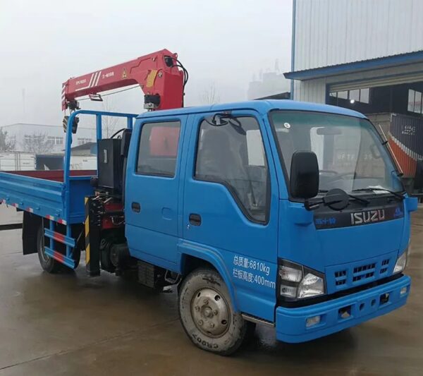 Double Cab ISUZU Dump Truck With 3.2 Tons Crane - 图片 2