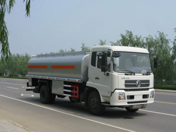 Dongfeng Fuel Tank Truck Tanker 12000liters/12cbm Oil Delivery Diesel Gasoline Transportation Vehicle