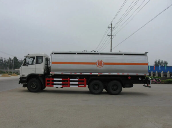 Dongfeng Fuel Gasoline Diesel Oil 18-25m³ Tank/Tanker Fuel Truck with China Manufactured Factory Price - 图片 2