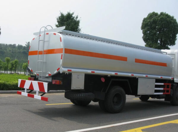 Dongfeng Fuel Tank Truck Tanker 12000liters/12cbm Oil Delivery Diesel Gasoline Transportation Vehicle - 图片 3
