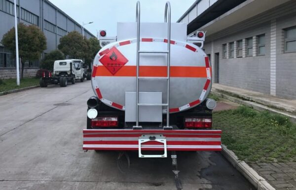 Dongfeng Gasoline Diesel Oil Tank/Tanker 4X2 Single Axle Truck Fuel Tanker Truck Direct Sale China Factory - 图片 5