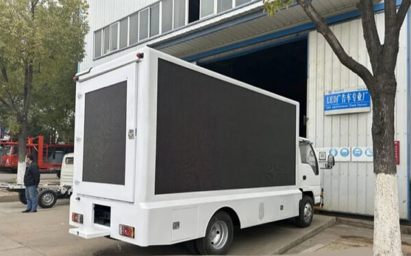 Mobile Digital LED Billboard Advertisement Diesel Engine ISUZU Truck Special Vehicle Made in China - 图片 4
