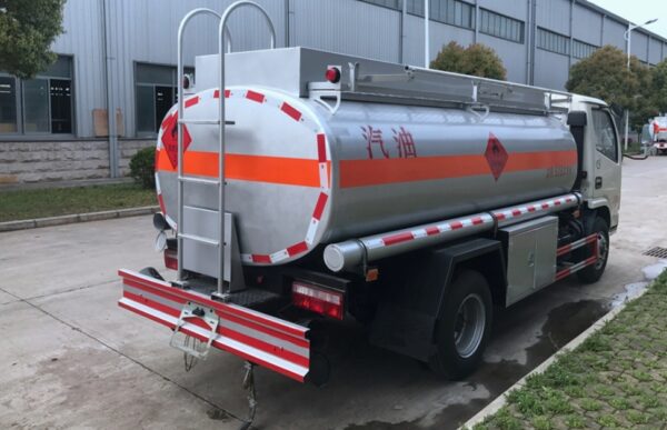 Dongfeng Gasoline Diesel Oil Tank/Tanker 4X2 Single Axle Truck Fuel Tanker Truck Direct Sale China Factory - 图片 6