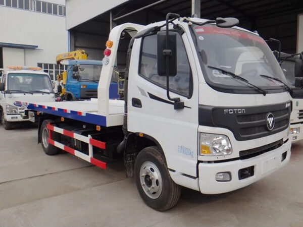 Flatbed Platform Road Rescue Wrecker Foton 5.6m 4t 5t 8t Tow Truck Light Recovery Towing Vehicle
