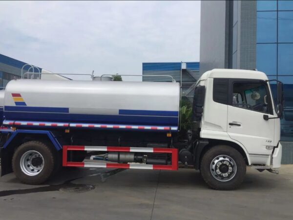 Dongfeng Water Tank Truck 4X2 210HP 15cbm 18cbm 20cbm 25cbm Tanker Factory Directly Sale - 图片 2