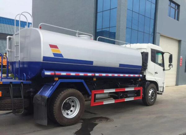 Dongfeng Water Tank Truck 4X2 210HP 15cbm 18cbm 20cbm 25cbm Tanker Factory Directly Sale - 图片 3