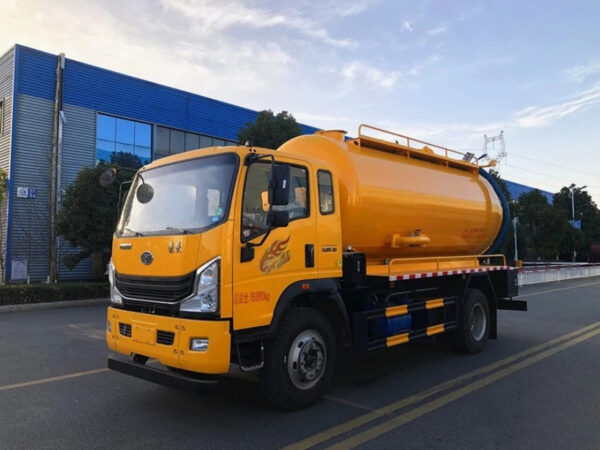 SINOTRUK Fecal Suction 190HP 9cbm 10cbm 12cbm 15cbm Truck with Vacuum Pump High Pressure Cleaning - 图片 5