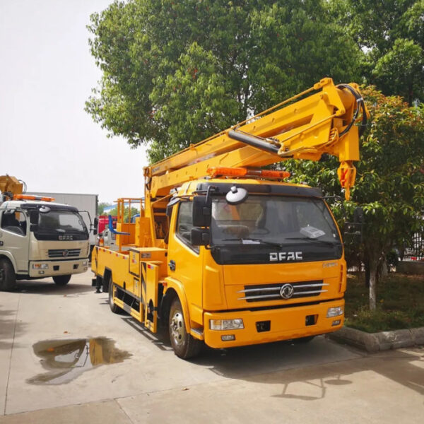 High Altitude Operation 18m Aerial Platform Truck Hydraulic Aerial Cage - 图片 3