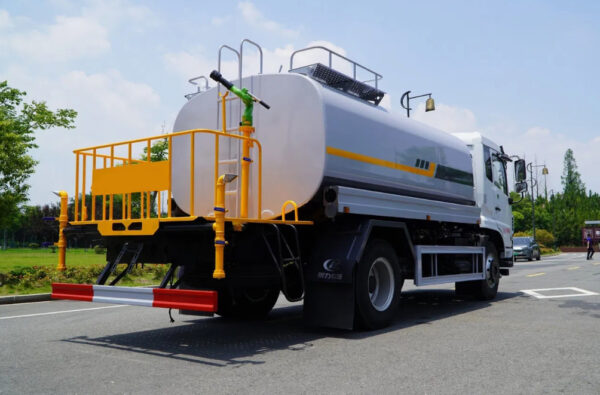 Dongfeng Water Tank Truck 4X2 210HP 15cbm 18cbm 20cbm 25cbm Tanker China Directly Manufacturer - 图片 4