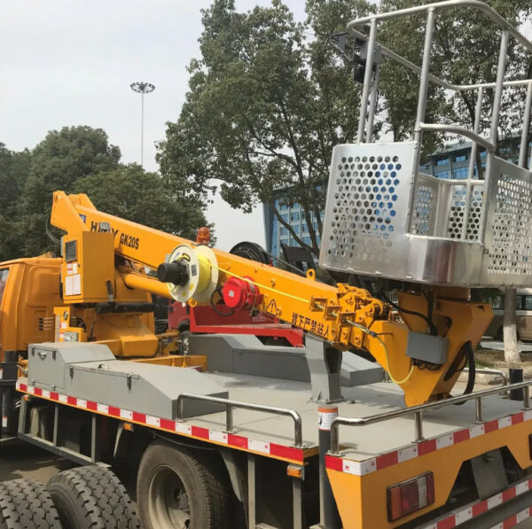 Aerial Work Platform Hydraulic Aerial Cage Lift Truck 12m 14m for Sale - 图片 4
