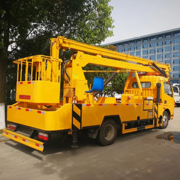 High Altitude Operation 18m Aerial Platform Truck Hydraulic Aerial Cage - 图片 4