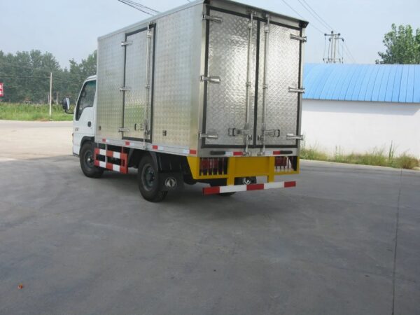Refrigerated Truck Frozen Food Transport Refrigerator ISUZU 4.2m Truck China factory Supplier - 图片 4