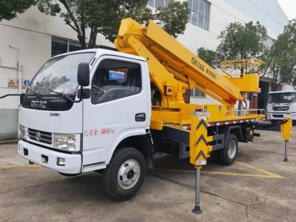 Dongfeng Bucket Aerial Lift High Operation Work Truck with 12m 14m 16m 18m 4*2 Straight Extend Arm