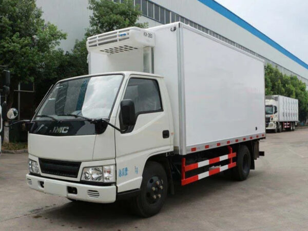 Refrigerated Box Truck Frozen Meat Fish Vegetable Delivery JMC 4X2 Truck
