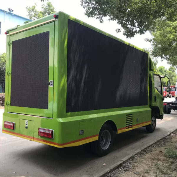 Mobile LED Screen Advertising Truck FAW P6 China Factory - 图片 2