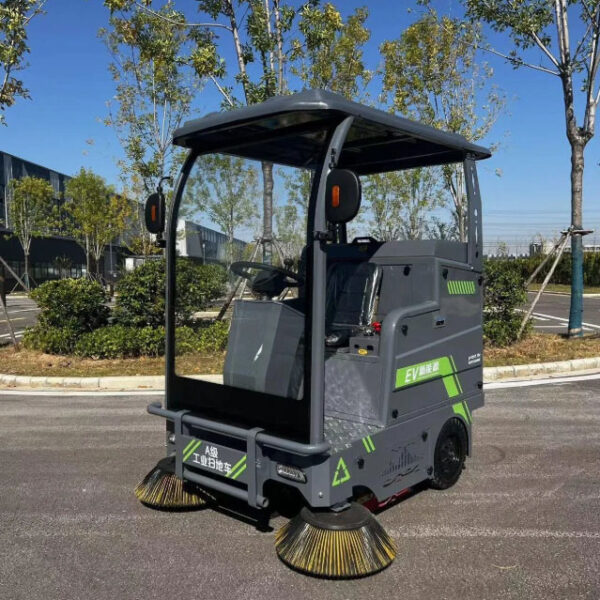 Outdoor Ride on Cleaning Machine Street Leaf Garbage Dust Removal Road Sweeper - 图片 2