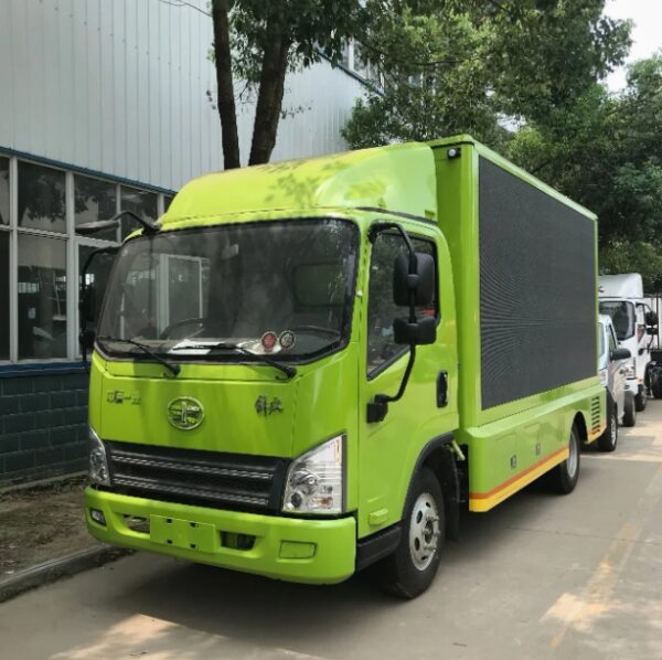 Mobile LED Screen Advertising Truck FAW P6 China Factory - 图片 3