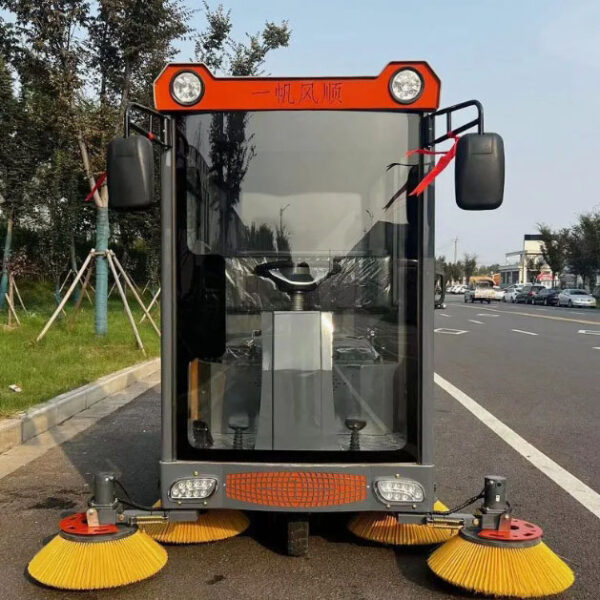 Driving Type Leaf Dust Garbage Cleaning Floor Sweeper for Lawn Sidewalk Yard Outdoor Tennis Court Ground Pavement Concrete Road - 图片 3