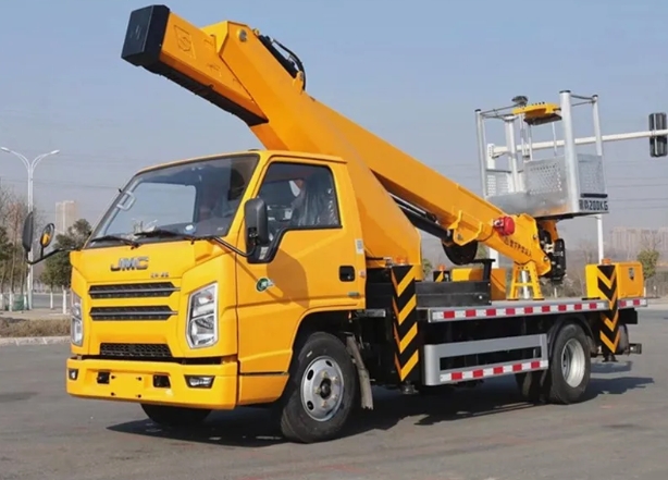 High Altitude Aerial Operation Truck Bucket Truck China Factory Good Quality Manufacturers - 图片 4