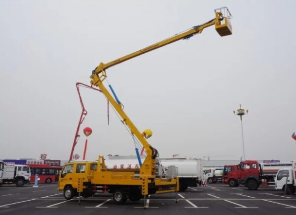 Altitude Platform Working 10m 12m 16m 18m 22m High up Truck Mounted Aerial Platform - 图片 5