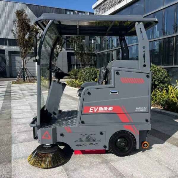 Outdoor Ride on Cleaning Machine Street Leaf Garbage Dust Removal Road Sweeper - 图片 5